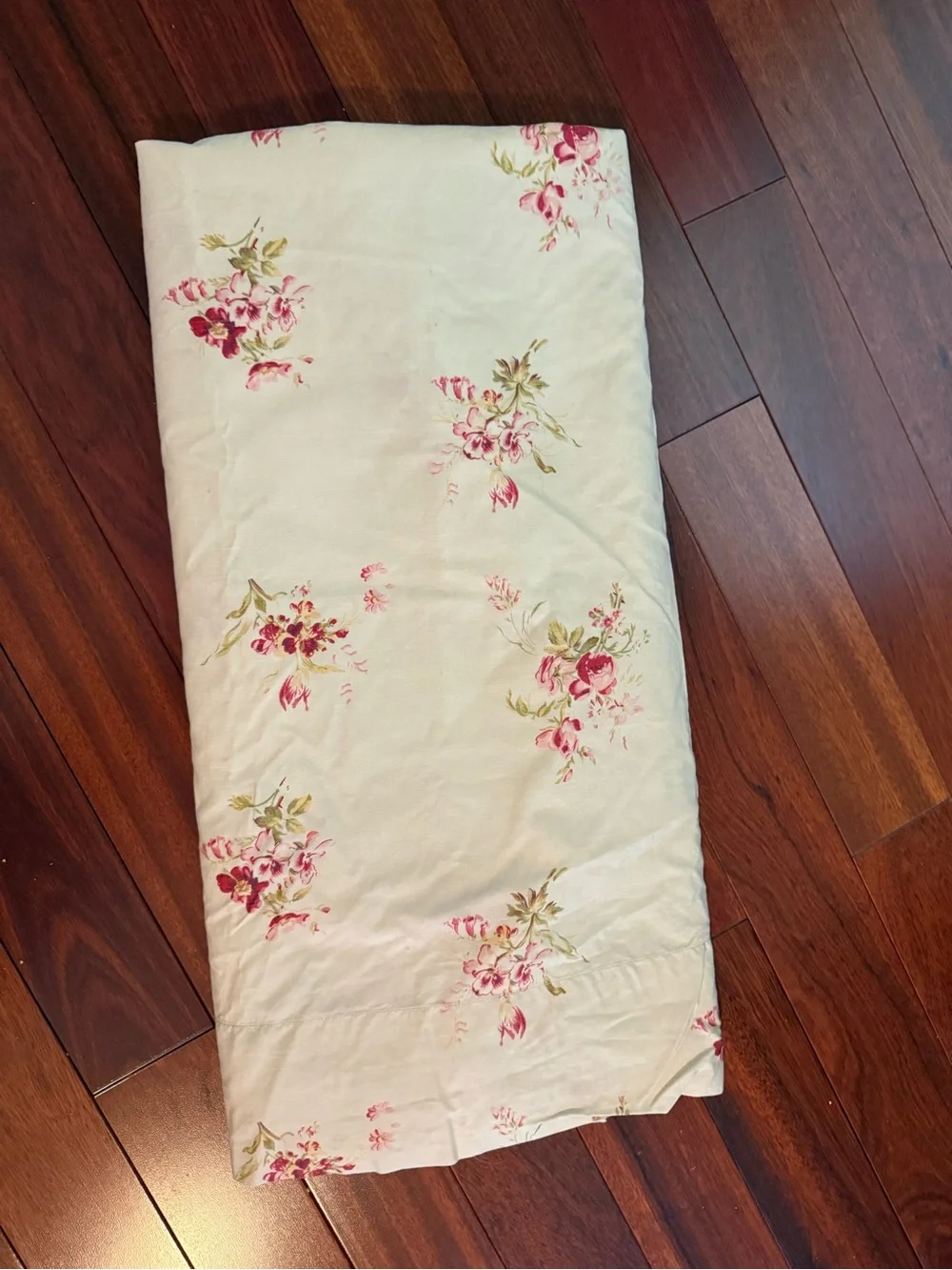 Chaps Twin Flat Sheet Roses On Cream 100% Cotton 66” By 94”